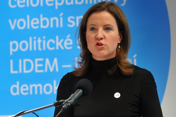 Nejostřeji se zatím proti novému návrhu rozpočtu vyjádřila vicepremiérka Karolína Peake (LIDEM).