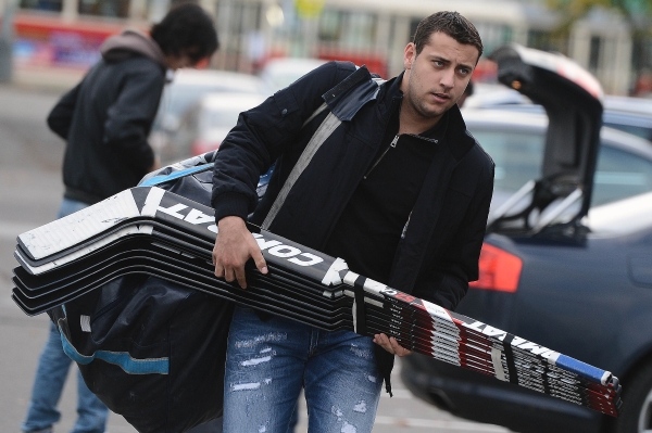 Gólman Ondřej Pavelec.