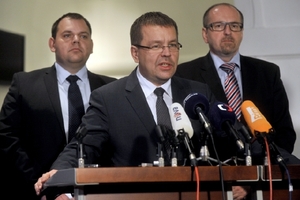 Petr Tluchoř (uprostřed), Jan Florián (vlevo) a Ivan Fuksa (vpravo).