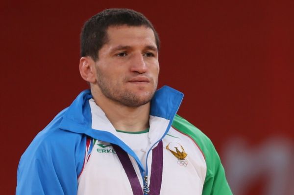 Uzbecký zápasník Soslan Tigijev přišel kvůli dopingu o olympijský bronz.