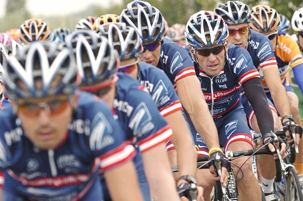 Odhalení v dopingové kauze amerického cyklisty Lance Armstronga rozproudila dění také v jiných zemích. Odhalení v dopingové kauze amerického cyklisty Lance Armstronga rozproudila dění také v jiných zemích.