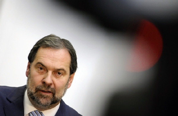 Radek John chce být poslancem i novinářem zároveň.