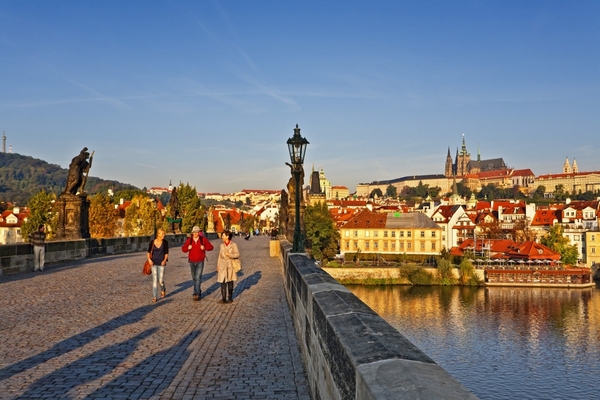 Praha turisty stále láká (ilustrační foto).