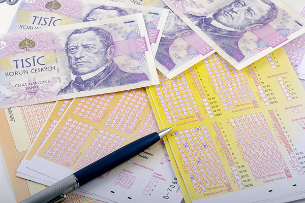 Od středy 14. listopadu se bude hrát o rekordní výhru tuzemských loterií. Superjackpot Sportky s prémií se zvýší na 214 milionů korun (ilustrační foto). Od středy 14. listopadu se bude hrát o rekordní výhru tuzemských loterií. Superjackpot Sportky s prémií se zvýší na 214 milionů korun (ilustrační foto).