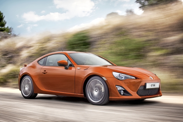 Mezi kandidáty na titul Auto roku je i Toyota GT86.