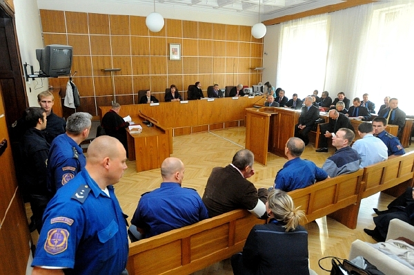 Brněnský krajský soud projednával 18. října poslední den před přestávkou kauzu policejního Toflova gangu, který údajně vydíral podnikatele.