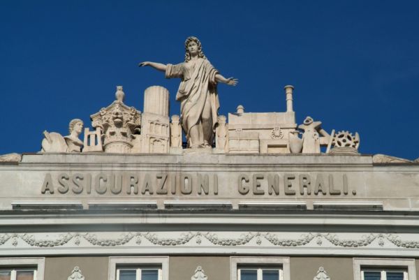 Italská pojišťovna Generali prodává řadu firem.