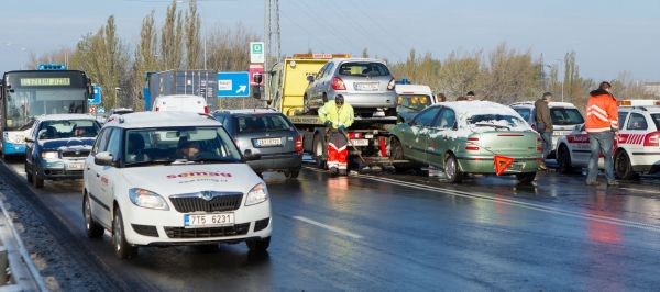 Hromadná nehoda komplikovala dopravu v Ostravě (ilustrační foto). Hromadná nehoda komplikovala dopravu v Ostravě (ilustrační foto).
