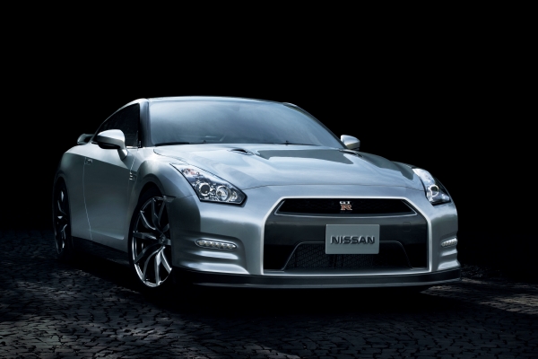 Nissan GT-R modelového roku 2013. 