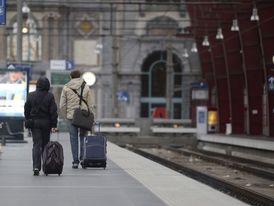 Osiřelá železniční nádraží v Belgii. Na snímku Antverpy.