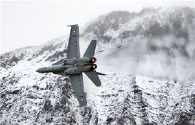 F/A-18 ve výzbroji švýcarského letectva.
