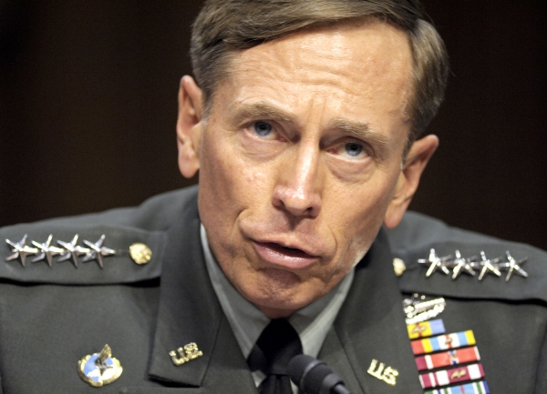 David Petraeus se stal terčem posměchu Talibanu.