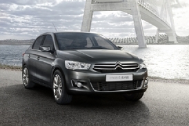Konkurentem Škody Rapid je i Citroën C-Eylsée.