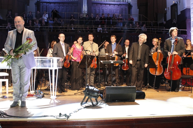 Michalu Davidovi se splnil jeden ze snů, koncertoval se symfonickým orchestrem. Michalu Davidovi se splnil jeden ze snů, koncertoval se symfonickým orchestrem.