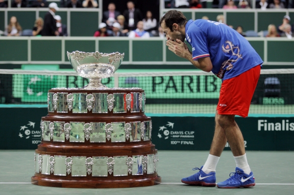 Radek Štěpánek si polepšil v tenisovém žebříčku. Radek Štěpánek si polepšil v tenisovém žebříčku.