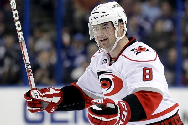 Jaroslav Špaček v době, kdy hrál v NHL za Carolinu.