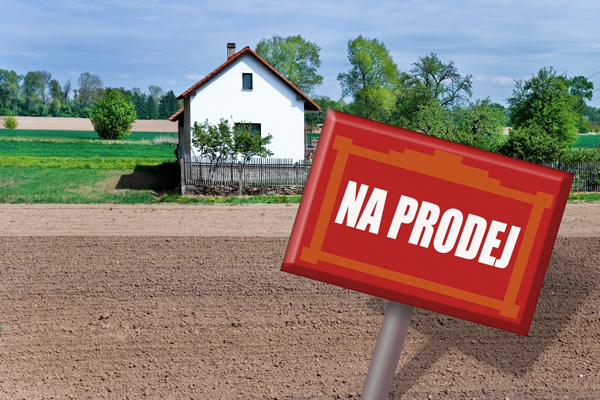 Nízké úrokové sazby přilákaly do bank více žadatelů o hypoteční úvěry. Nízké úrokové sazby přilákaly do bank více žadatelů o hypoteční úvěry.