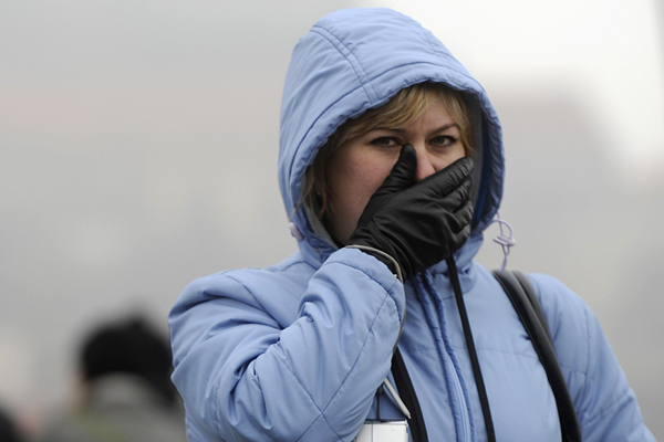 Meteorologové vyhlásili ve Středočeském kraji smogovou situaci. Meteorologové vyhlásili ve Středočeském kraji smogovou situaci.