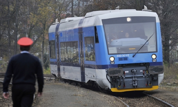 Od 9. prosince začne na Vysočině pravidelně jezdit 13 nových motoráků Regio-Shuttle RS1 od firmy Stadler. Od 9. prosince začne na Vysočině pravidelně jezdit 13 nových motoráků Regio-Shuttle RS1 od firmy Stadler.