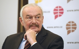 Přemysl Sobotka litoval, že senátoři se při volbě místopředsedy Senátu odchýlili od tradice.