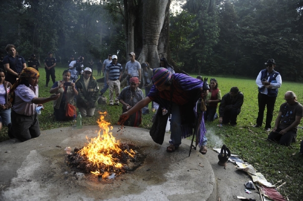 Guatemalané slavili ve středu u pyramidy v oblasti Quiriguá na jihovýchodě země vstup do posledního měsíce současného cyklu mayského kalendáře. 