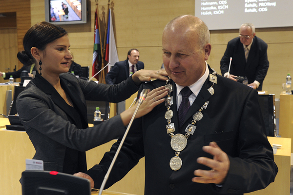Oldřich Bubeníček je prvním komunistickým hejtmanem v zemi od zavedení krajských samospráv.