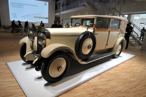Jedním z exponátů je i Škoda Hispano Suiza.