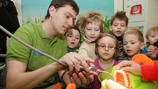 Lukáš Kaloš se věnuje prevenci zubního kazu a s kolegou provozují server Nechcikazy.cz.