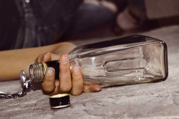 Jedovatý alkohol má další oběť (ilustrační foto).