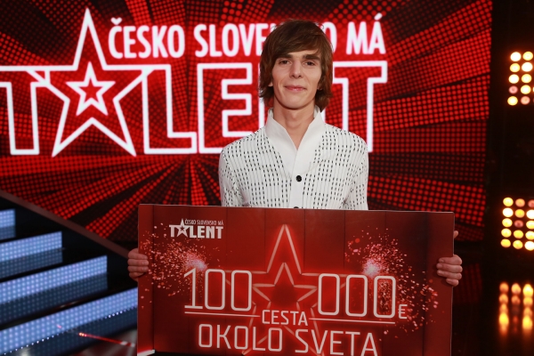 Vítěz talentové show Primy Jozef Pavlusík.