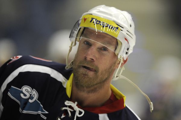 Jason Chimera. Jason Chimera.