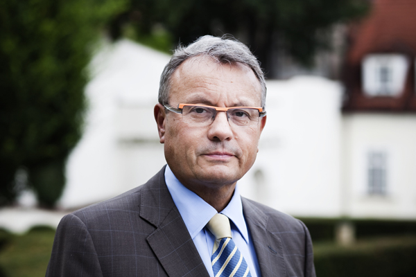 Vladimír Dlouhý.