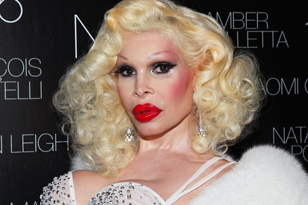 Slavný transsexuál se dnes jmenuje Amanda Lepore.