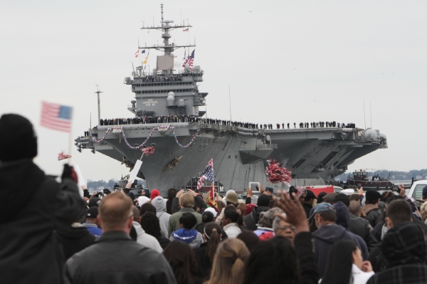 Americká letadlová loď USS Enterprise.