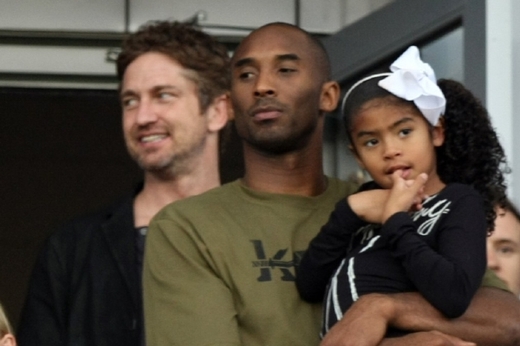Na finále a Beckhamovo loučení se přišlo podívat mnoho slavných osobností. Jako velký místní patriot se ukázal být Kobe Bryant, slavný basketbalista místních Los Angeles Lakers.
