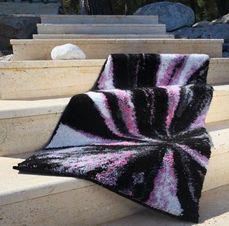 Řada Designed by Blanka Matragi spoléhá na kvalitní akrylovou přízi.