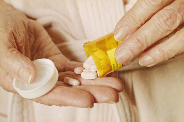 Lék proti Alzheimerově nemoci? Možná se nemocní dočkají.