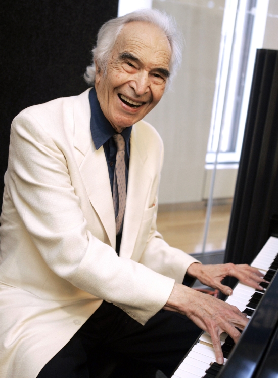 Brubeck patřil mezi poslední žijící legendy zlaté éry jazzu 50. let minulého století. Aktivní však byl do nedávných let.