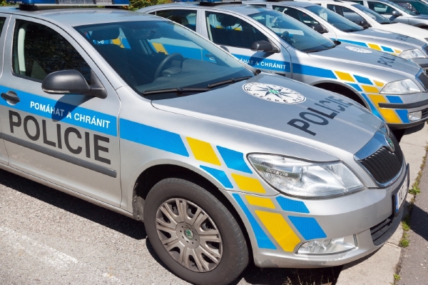 Policie ve středu v souvislosti s trestnou činností skupiny lidí zasahovala na dopravním odboru městského úřadu v Kolíně (ilustrační foto).