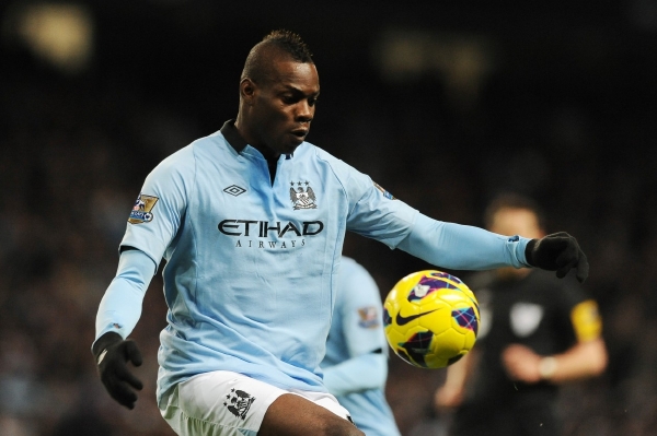 Fotbalový raubíř Mario Balotelli.