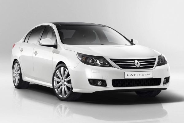 Renault Latitude měl před dvěma lety světovou premiéru v Moskvě. Už tehdy to byl sibnál zájmu Francouzů o ruský trh. 
