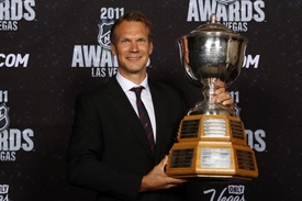 Kariéru ukončil i Švéd Nicklas Lidström, sedminásobný držitel Norrisovy trofeje pro nejlepšího obránce NHL.