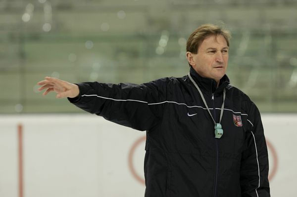 Kouč české hokejové reprezentace Alois Hadamczik.