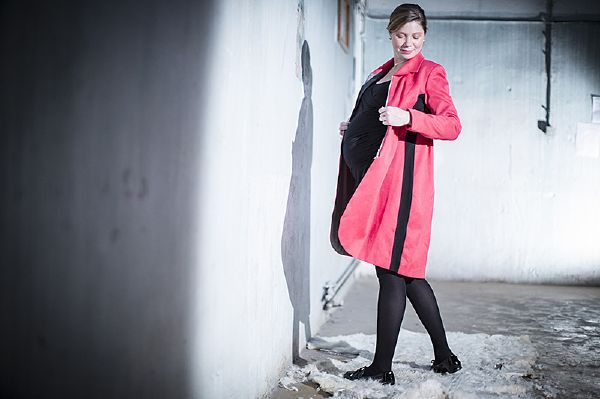 Režisérka Erika Hníková pózuje pro značku Chercher.