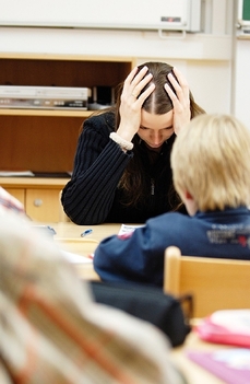 Přesná čísla ohledně nespokojených učitelů agentury neposkytly. Ze všech dětí, které byly v průzkumu zahrnuty, jich má jen 40 procent spokojeného kantora (ilustrační foto).