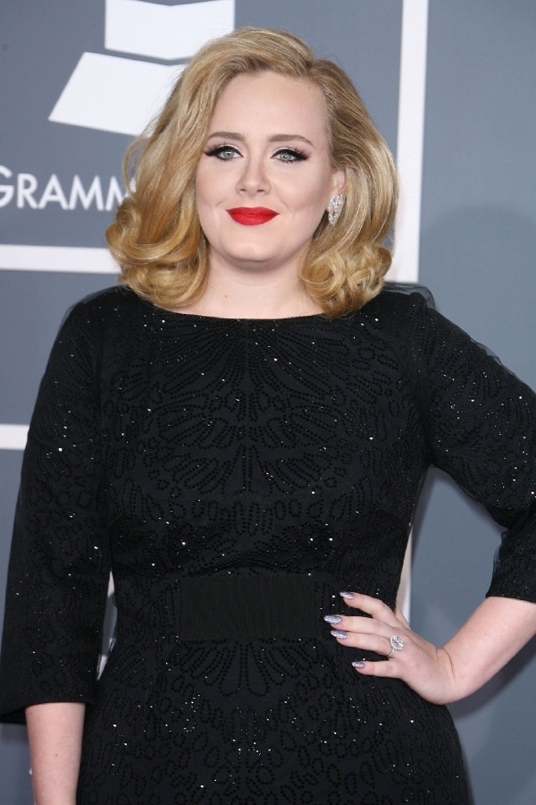 Adele možná dostane pokutu.