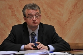 Marek Benda (ODS) považuje za problém, že poslanecké náhrady musejí být zdaněny.