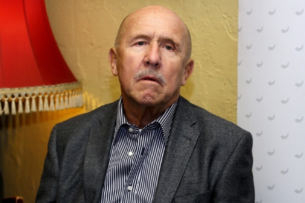 Herec a moderátor Petr Nárožný. Herec a moderátor Petr Nárožný.