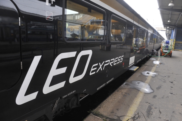 Leo Express má od zahájení zkušebního provozu v půlce listopadu s vlaky technické potíže, kvůli kterým odložil start plného provozu. 
