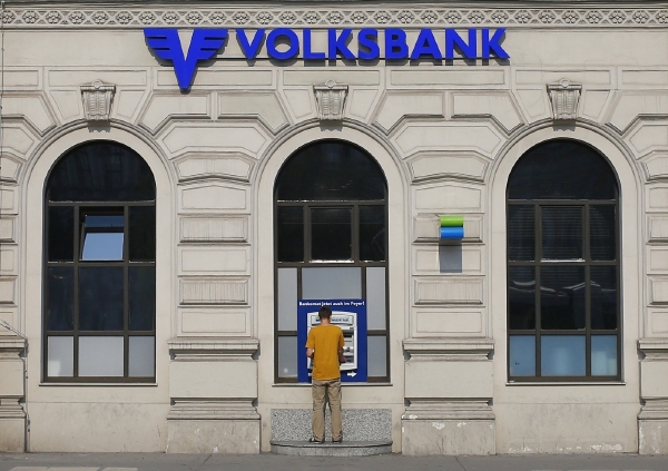 Volksbank patří ruské Sběrbank.